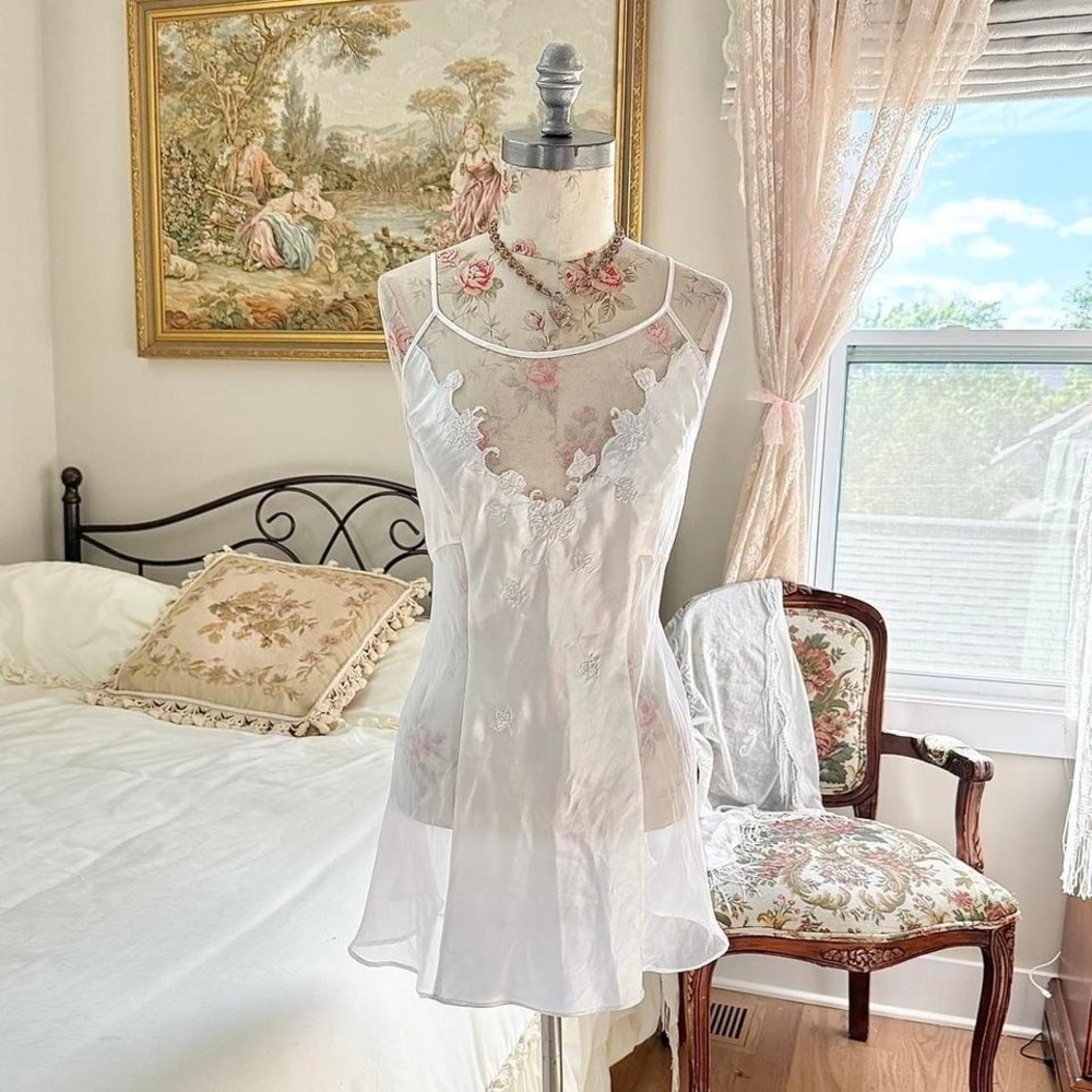 white lace fairy mini dress Y2K white mini satin dress Cinema Etoile size xl
